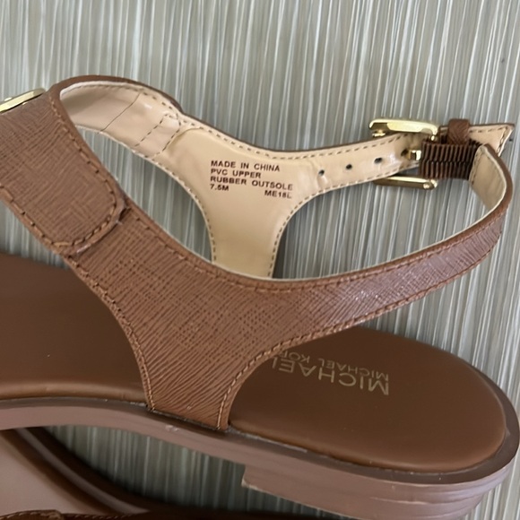 Michael Kors sandals, cognac brown color, in extremely good condition. - Picture 2 of 2